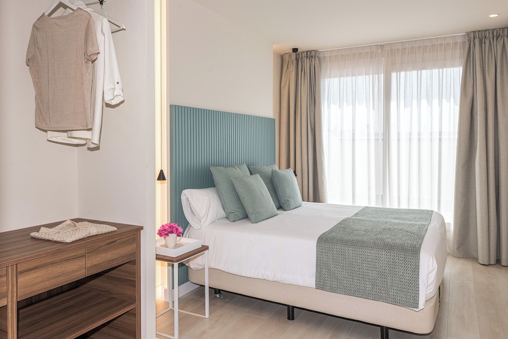 Eurosalou Hotel & Spa — Hotel rooms in Salou, Catalonia