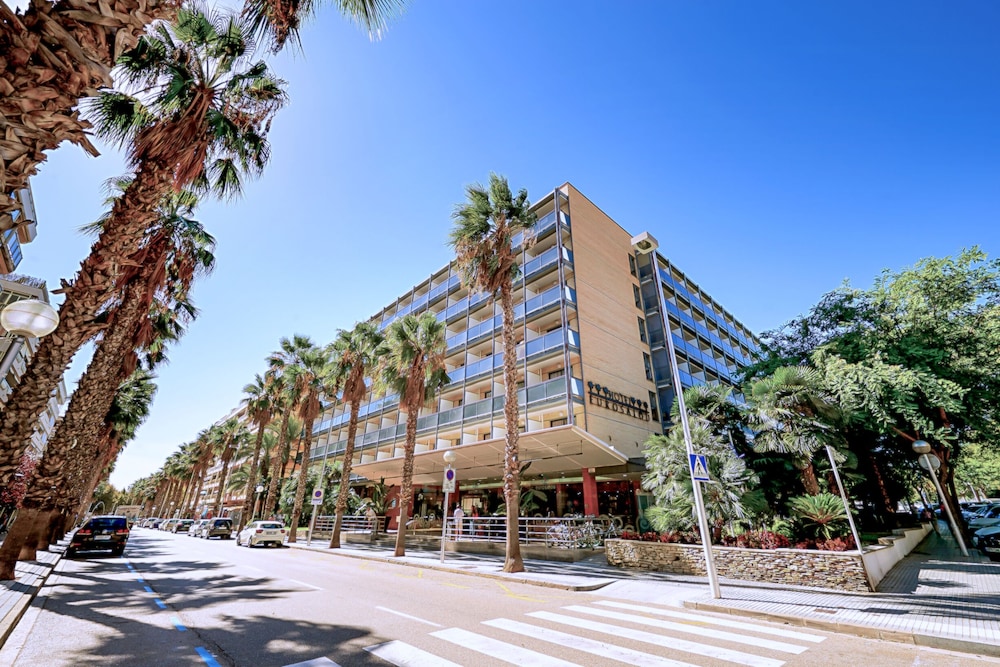 Eurosalou Hotel & Spa — Hotel building in Salou, Catalonia