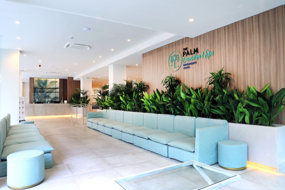 Eurosalou Hotel & Spa — Hotel building in Salou, Catalonia