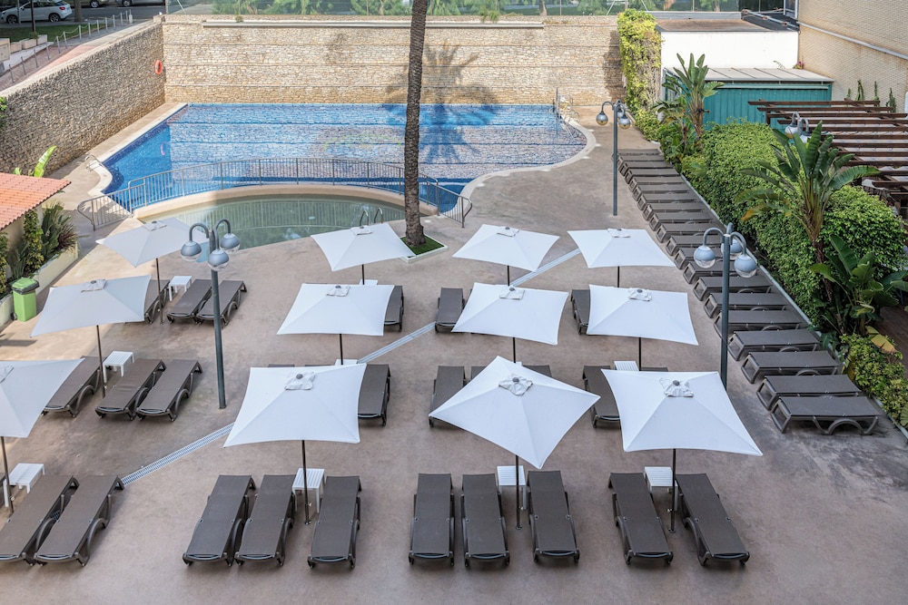 Eurosalou Hotel & Spa — Swimming pool in Salou, Catalonia