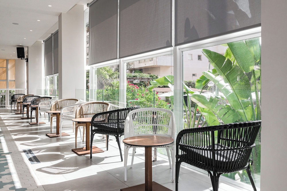 Eurosalou Hotel & Spa — Restaurant & bars in Salou, Catalonia