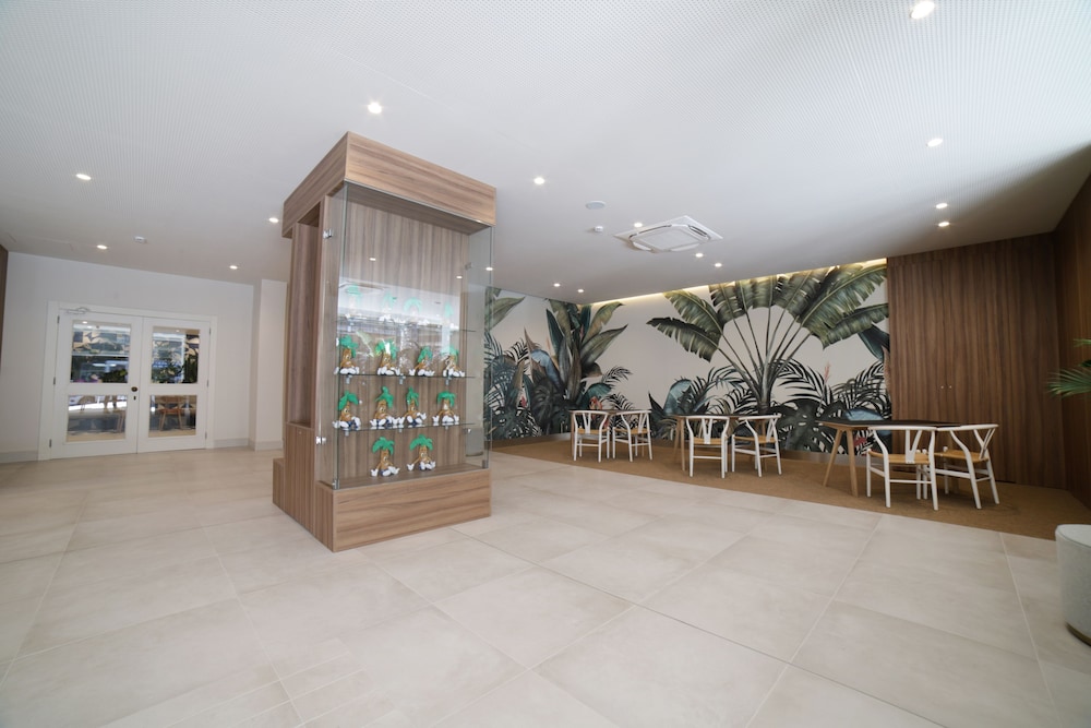 Eurosalou Hotel & Spa — Hotel building in Salou, Catalonia