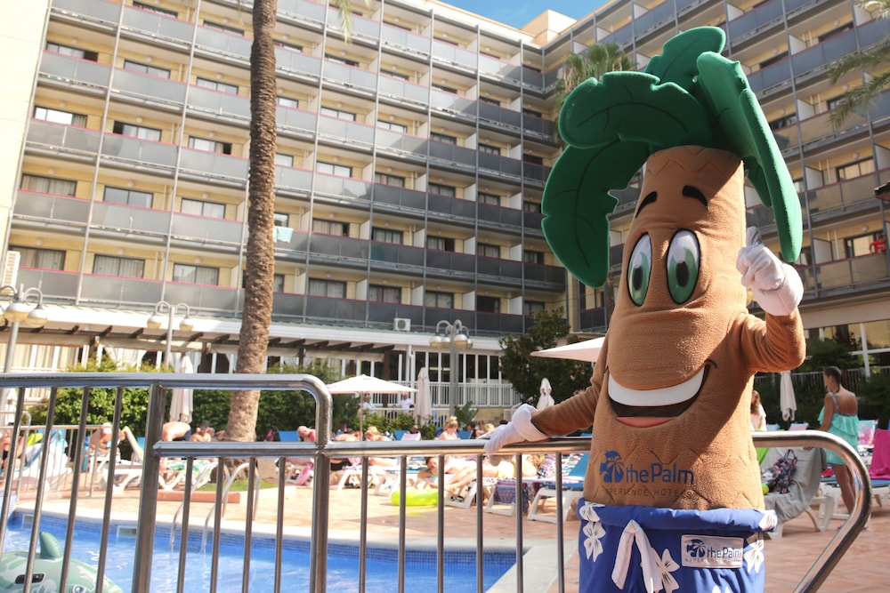 Eurosalou Hotel & Spa — Swimming pool in Salou, Catalonia