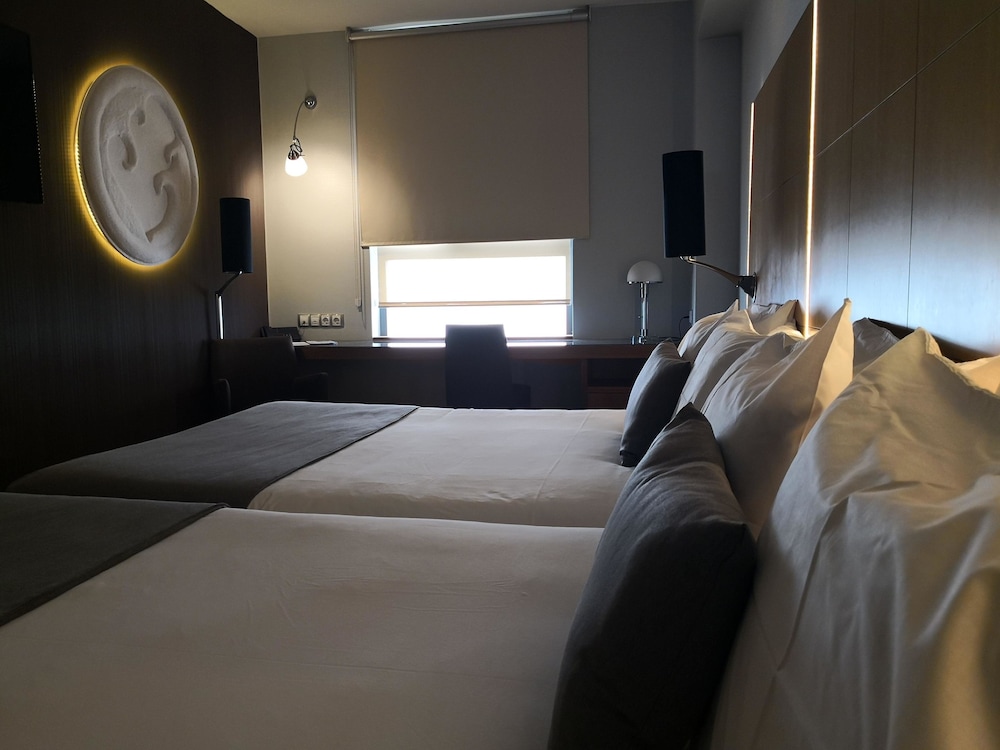 Evenia Rossello — Hotel rooms in Barcelona, Catalonia