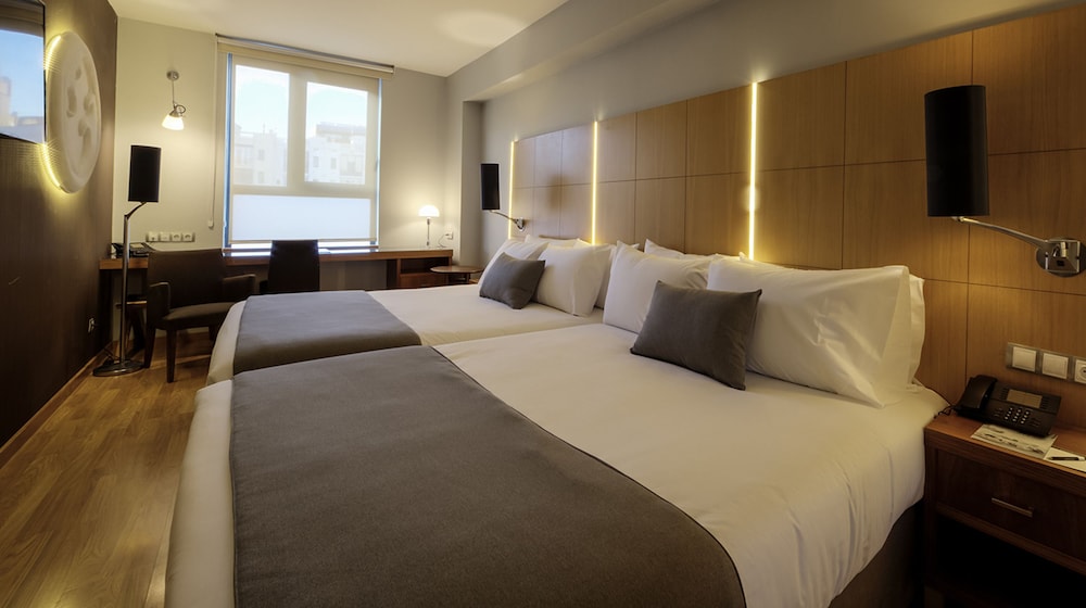 Evenia Rossello — Hotel rooms in Barcelona, Catalonia