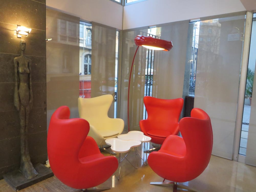 Evenia Rossello — Hotel building in Barcelona, Catalonia