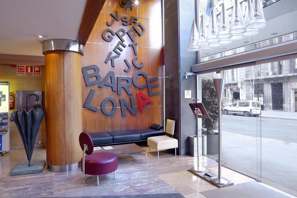 Evenia Rossello — Hotel building in Barcelona, Catalonia