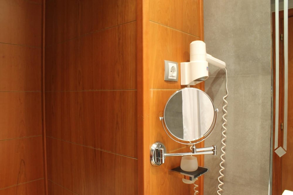 Evenia Rossello — Hotel rooms in Barcelona, Catalonia
