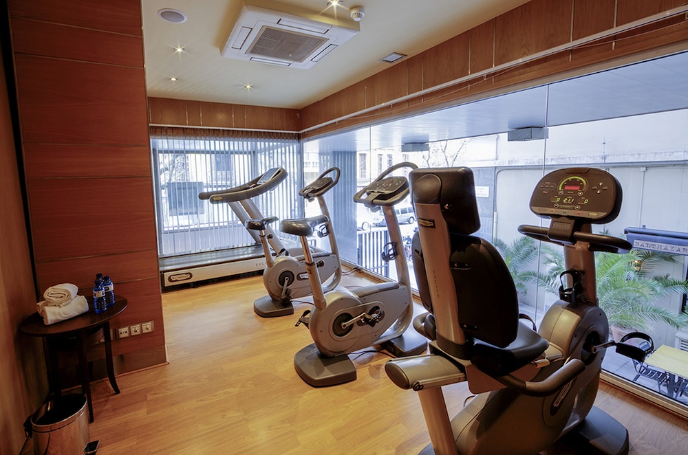 Evenia Rossello — Sports & recreation in Barcelona, Catalonia