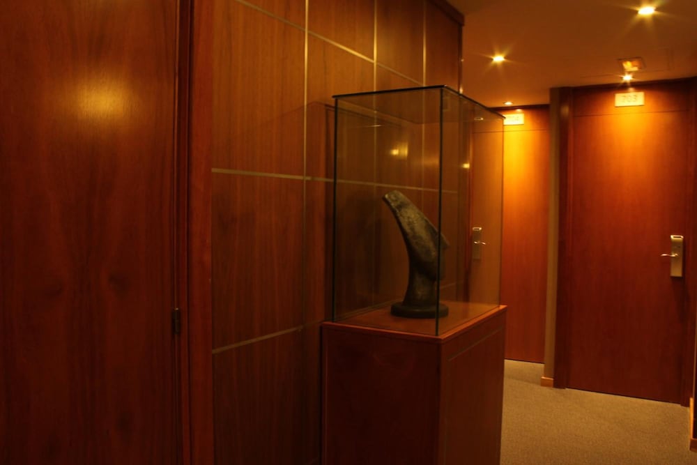 Evenia Rossello — Hotel building in Barcelona, Catalonia