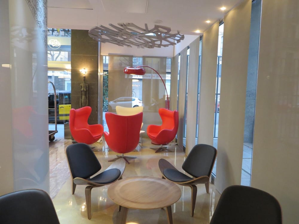 Evenia Rossello — Hotel building in Barcelona, Catalonia