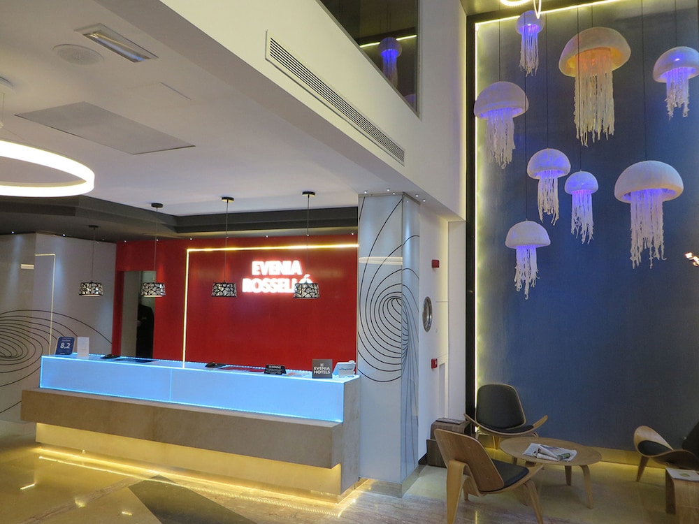 Evenia Rossello — Restaurant & bars in Barcelona, Catalonia