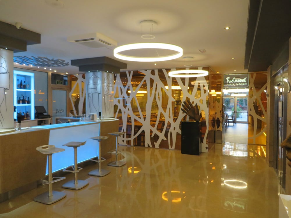 Evenia Rossello — Restaurant & bars in Barcelona, Catalonia