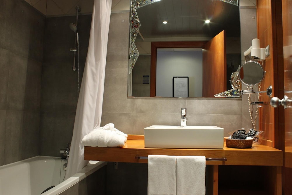 Evenia Rossello — Hotel rooms in Barcelona, Catalonia
