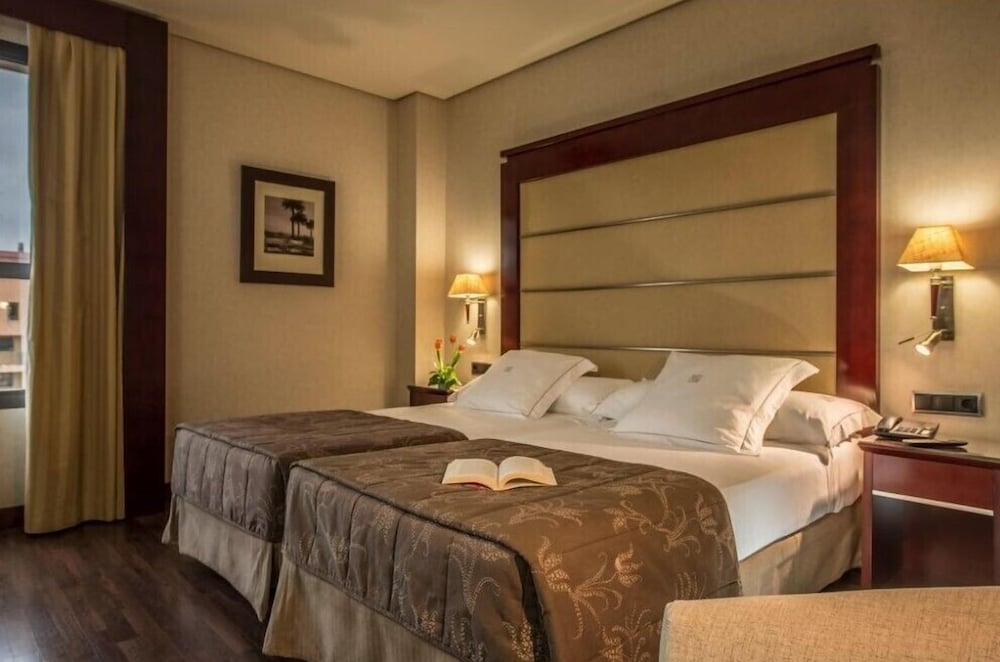 Hotel Valencia Center - zdjęcie 5