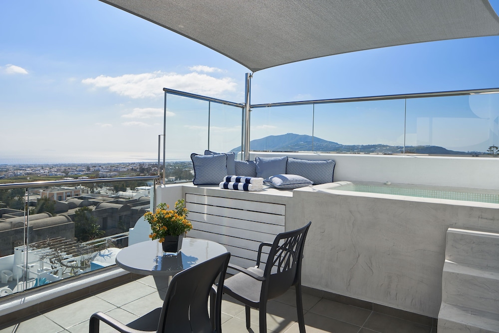 Aressana Spa Hotel & Suites - Small Luxury Hotels of the World — Hotel rooms in Karterados, South Aegean
