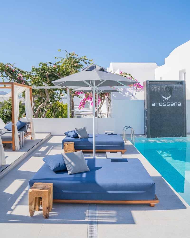 Aressana Spa Hotel & Suites - Small Luxury Hotels of the World — Swimming pool in Karterados, South Aegean