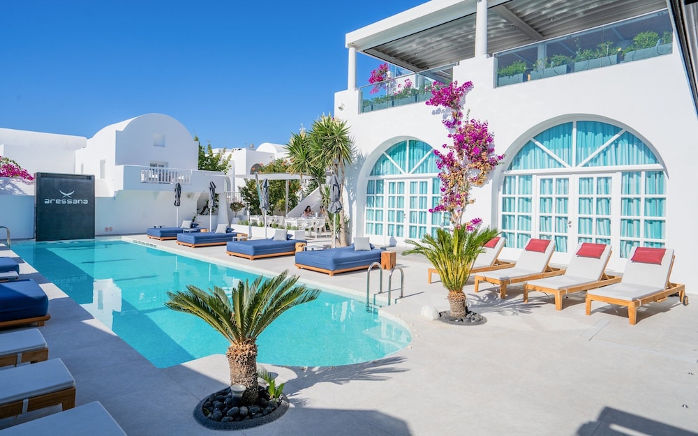 Aressana Spa Hotel & Suites - Small Luxury Hotels of the World — Swimming pool in Karterados, South Aegean