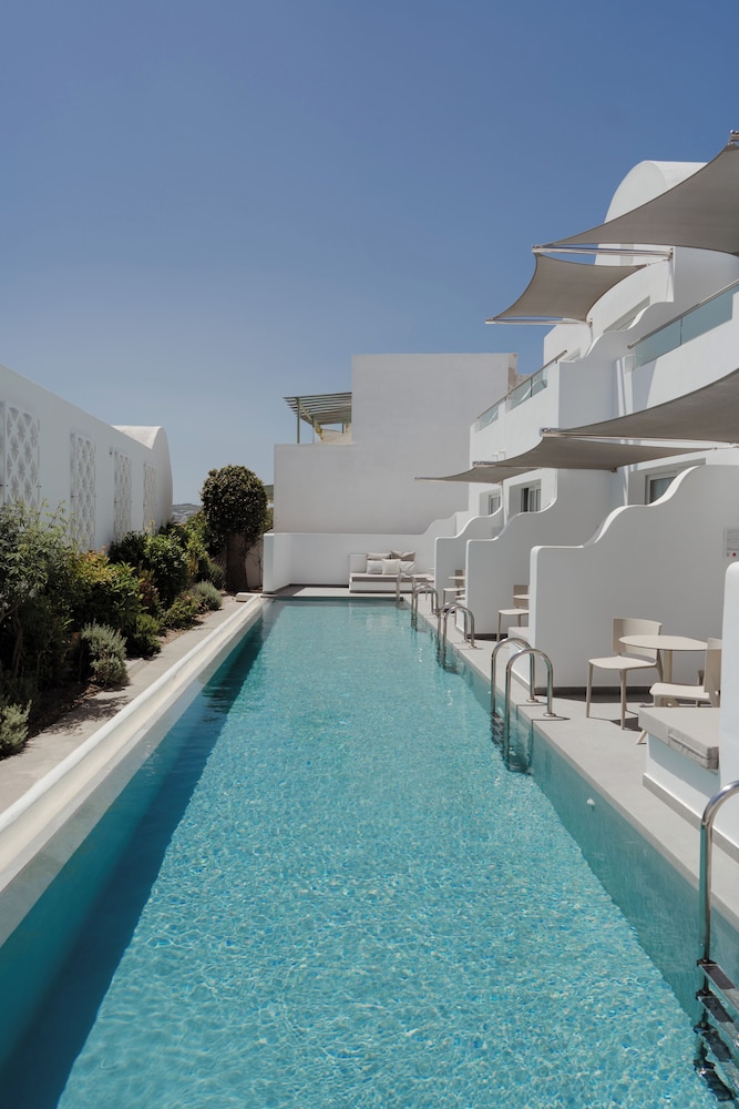 Aressana Spa Hotel & Suites - Small Luxury Hotels of the World — Swimming pool in Karterados, South Aegean