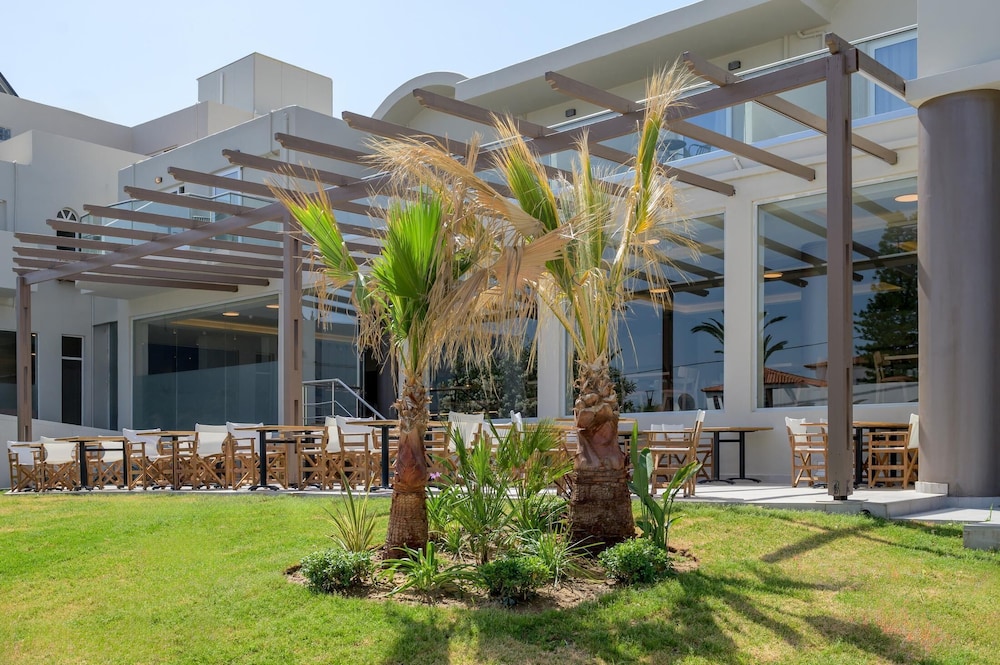 Zeus Hotels YDORIA RESORT - All Inclusive — Outdoor in Rethymnon