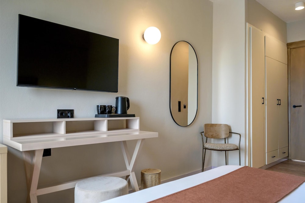 Zeus Hotels YDORIA RESORT - All Inclusive — Rooms in Rethymnon