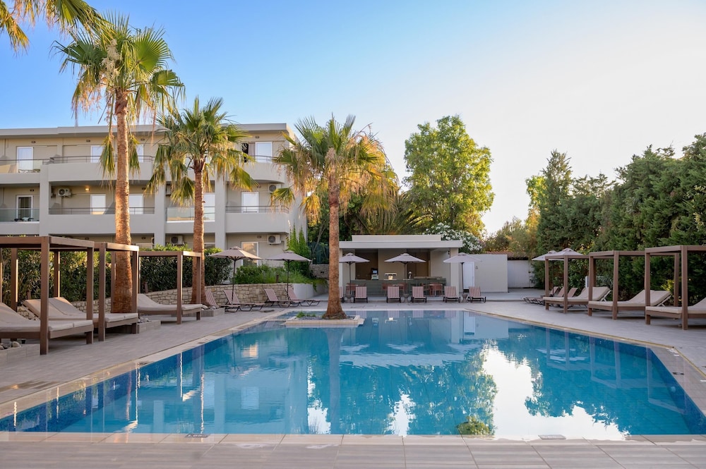 Zeus Hotels YDORIA RESORT - All Inclusive — Pool in Rethymnon