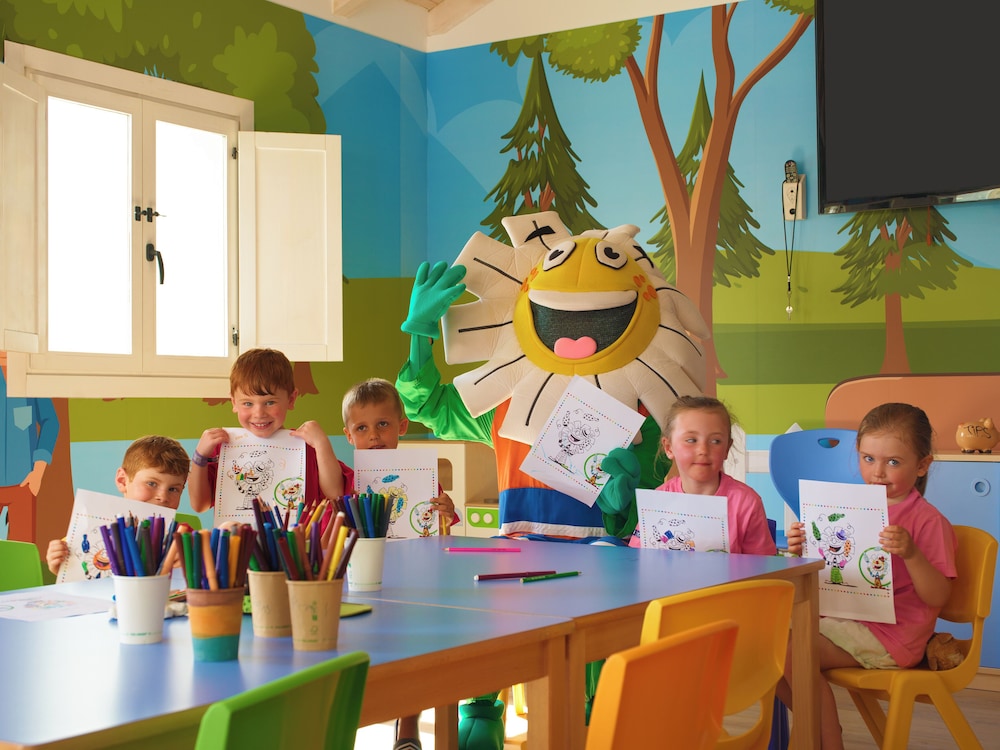 H10 Conquistador — Attractions for children in Playa de las Americas, Canary Islands