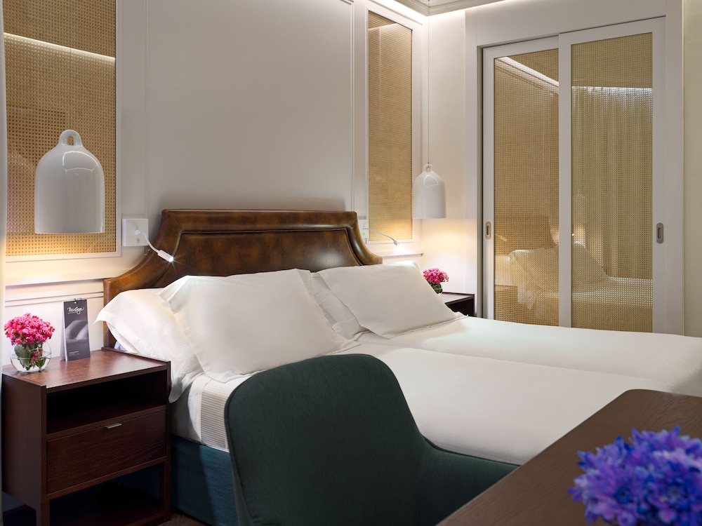 H10 Conquistador — Hotel rooms in Playa de las Americas, Canary Islands