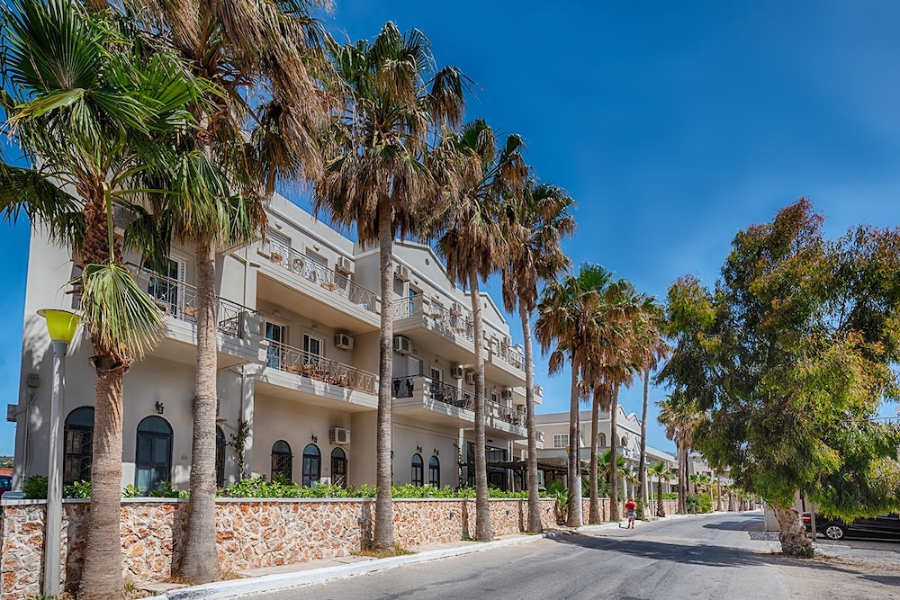 Argiri Resort Hotel Apartments — Hotel building in Kardamena, South Aegean