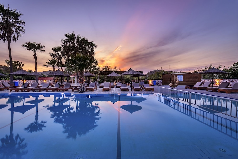 Argiri Resort Hotel Apartments — Swimming pool in Kardamena, South Aegean