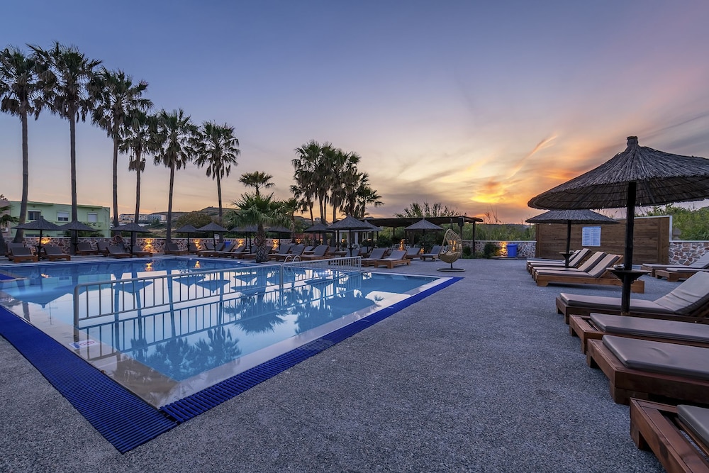 Argiri Resort Hotel Apartments — Swimming pool in Kardamena, South Aegean