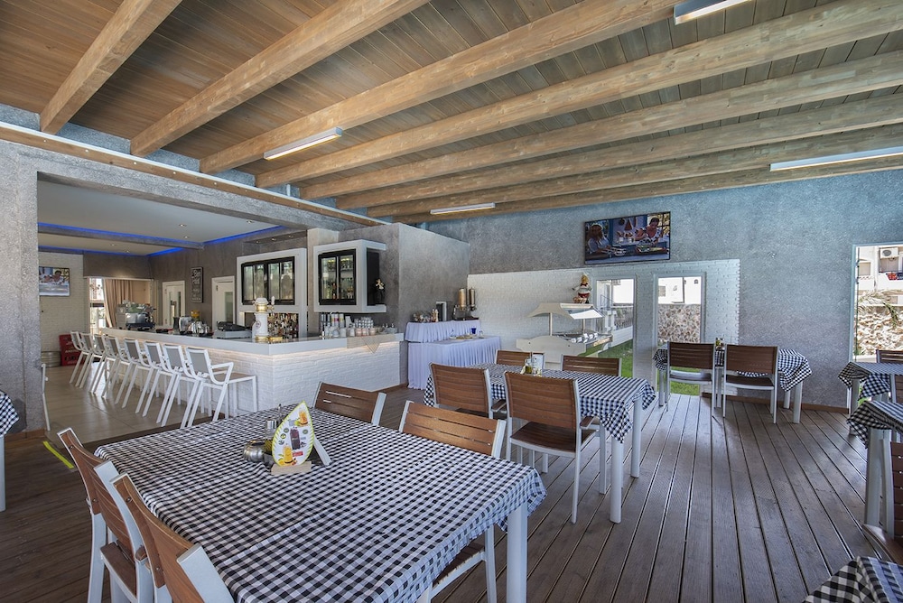 Argiri Resort Hotel Apartments — Restaurant & bars in Kardamena, South Aegean