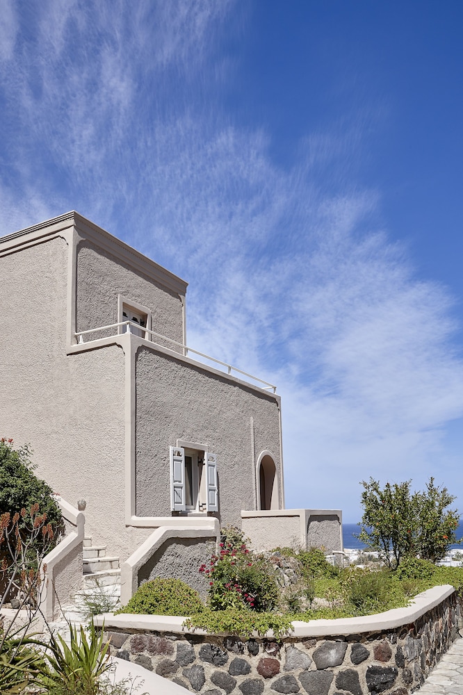 Terra Blue Santorini — Hotel building in Kamari, South Aegean