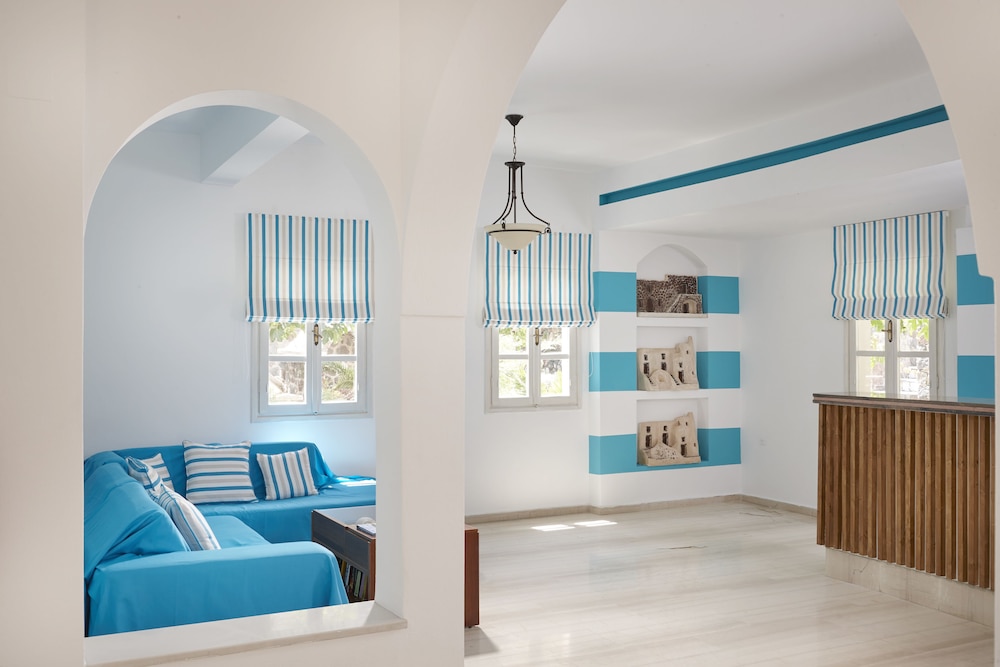 Terra Blue Santorini — Hotel rooms in Kamari, South Aegean