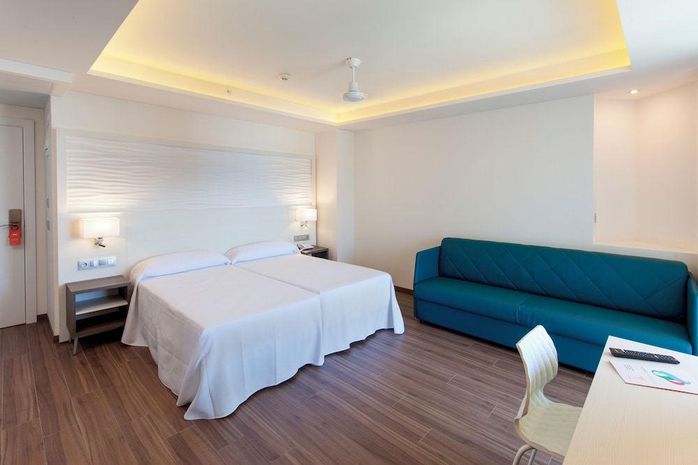 Port Benidorm Hotel & Spa 4* Sup — Hotel rooms in Benidorm, Valencian Community