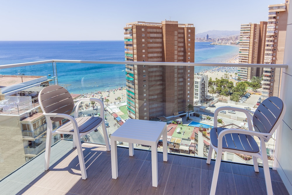 Port Benidorm Hotel & Spa 4* Sup — Beach in Benidorm, Valencian Community