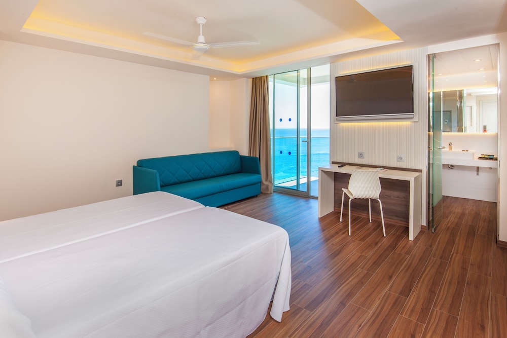 Port Benidorm Hotel & Spa 4* Sup — Hotel rooms in Benidorm, Valencian Community