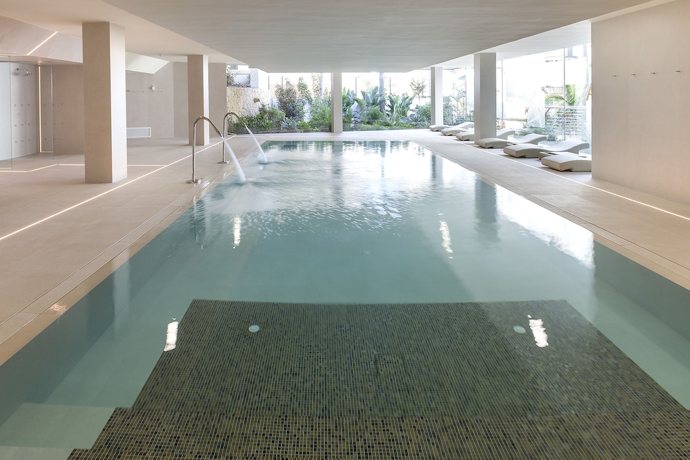 Port Benidorm Hotel & Spa 4* Sup — Swimming pool in Benidorm, Valencian Community