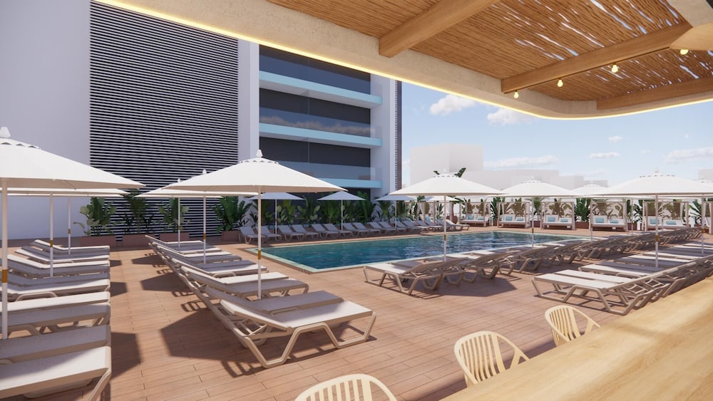 Port Benidorm Hotel & Spa 4* Sup — Swimming pool in Benidorm, Valencian Community
