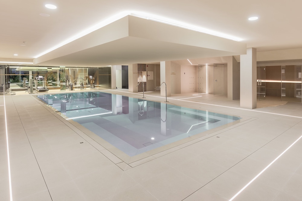 Port Benidorm Hotel & Spa 4* Sup — Swimming pool in Benidorm, Valencian Community