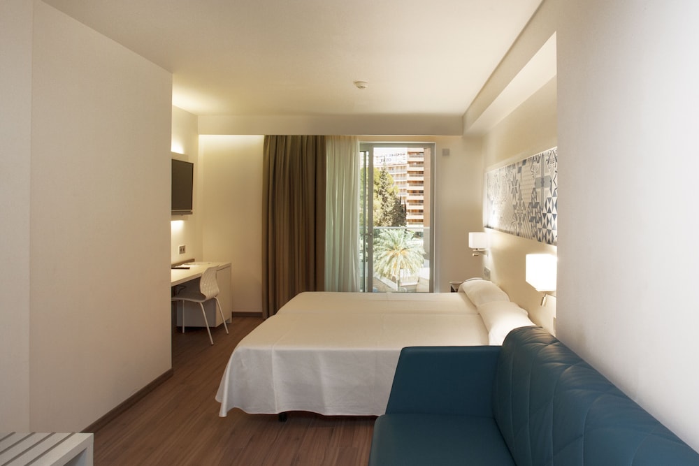 Port Benidorm Hotel & Spa 4* Sup — Hotel rooms in Benidorm, Valencian Community