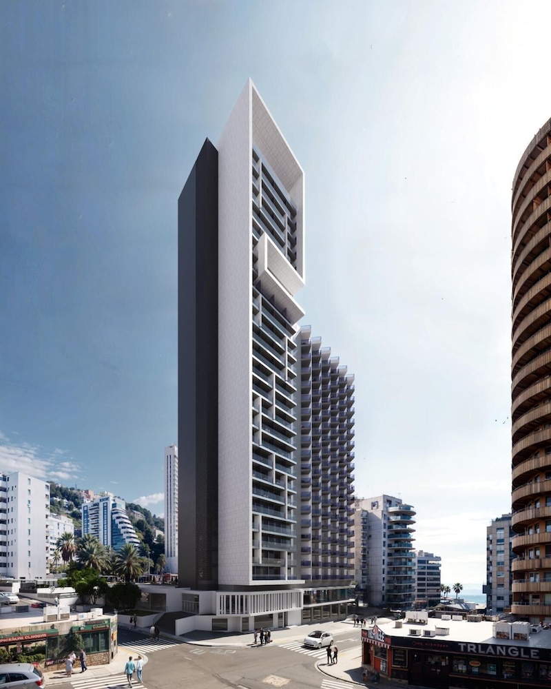 Port Benidorm Hotel & Spa 4* Sup — Hotel building in Benidorm, Valencian Community