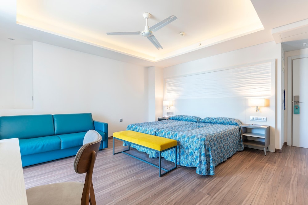 Port Benidorm Hotel & Spa 4* Sup — Hotel rooms in Benidorm, Valencian Community