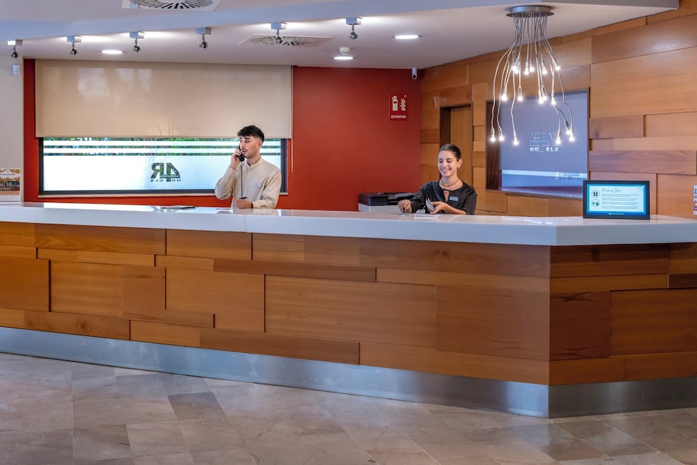 4R Salou Park Resort II — Hotel building in Salou, Catalonia