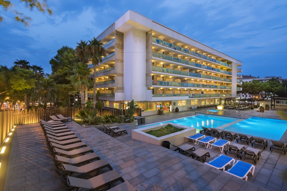 4R Salou Park Resort II — Hotel building in Salou, Catalonia