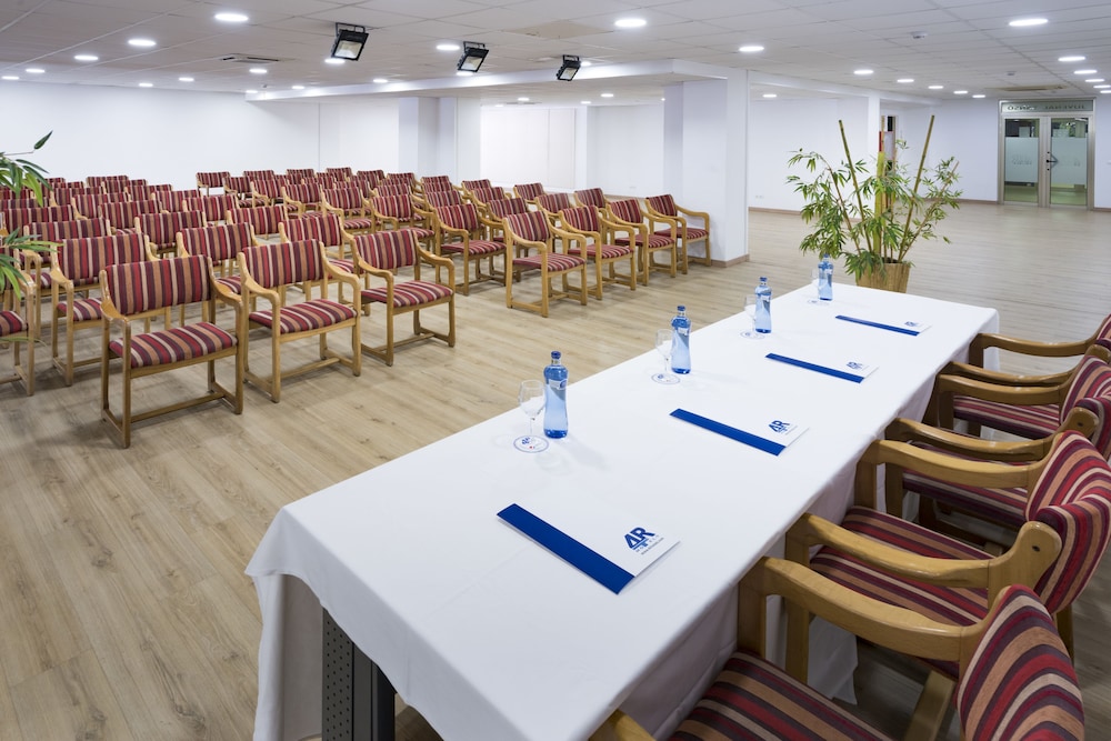 4R Salou Park Resort II — Hotel building in Salou, Catalonia