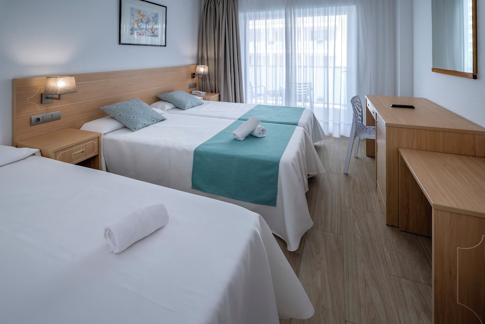 4R Salou Park Resort II — Hotel rooms in Salou, Catalonia