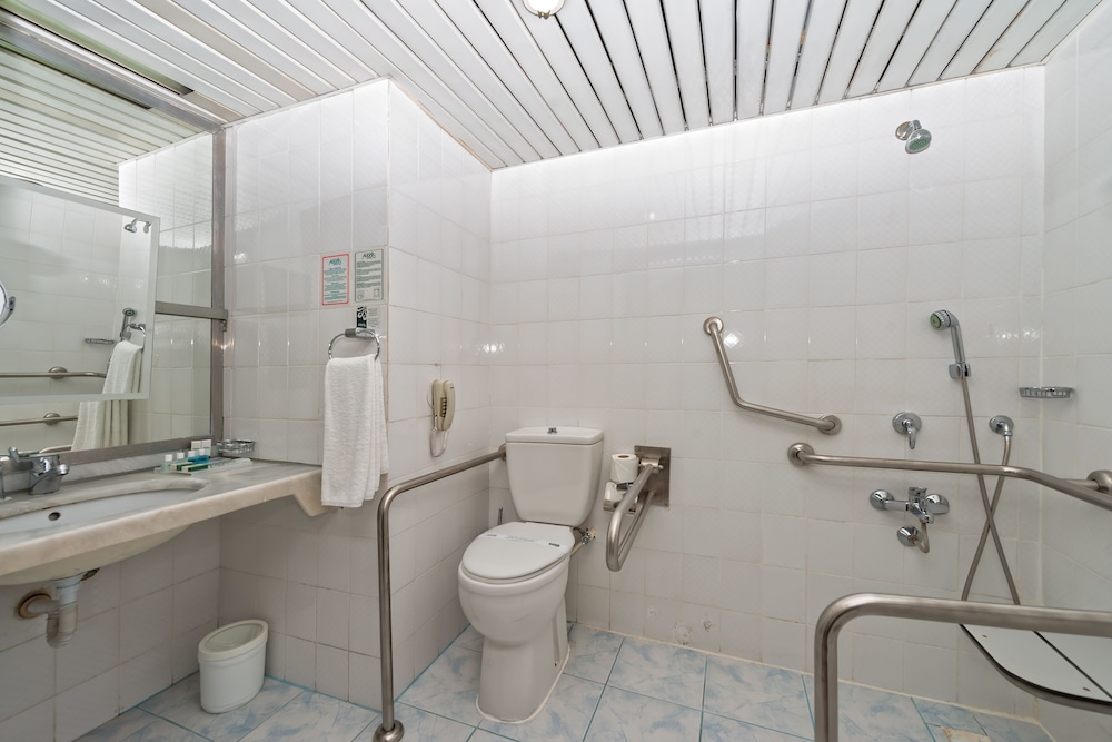 Antalya Adonis Hotel — Hotel rooms in Antalya