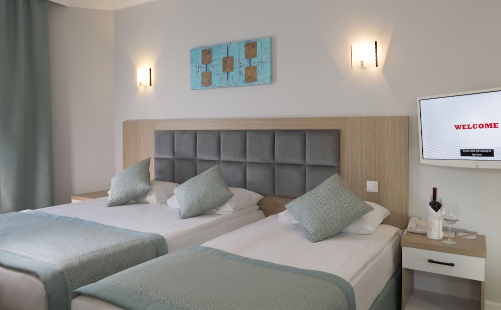 Antalya Adonis Hotel — Hotel rooms in Antalya