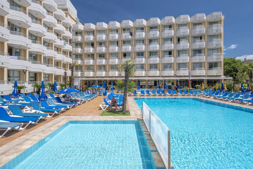 Hotel GHT Oasis Tossa & Spa
